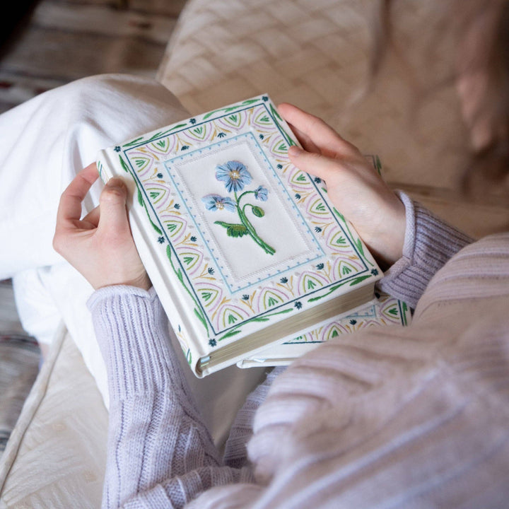 Lisbon Bible (NLT)
